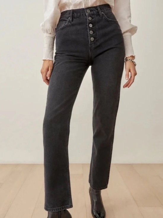 Reformation Denim - Reformation Cynthia Button Fly High Rise Straight Jeans - Washed Black